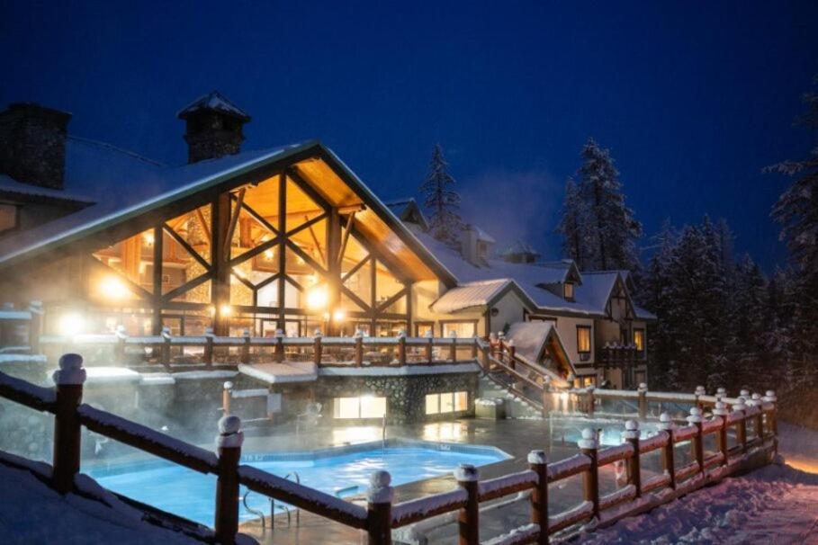 Lizard Creek Lodge ファーニー エクステリア 写真